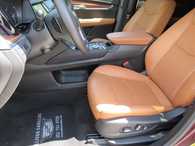 used 2022 Cadillac XT5 car, priced at $37,905