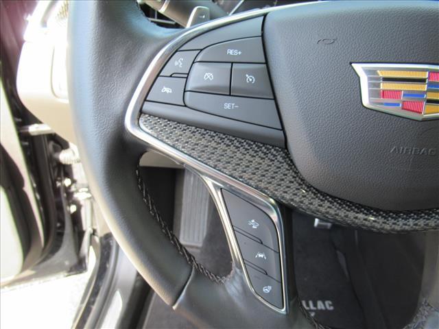 used 2022 Cadillac XT5 car, priced at $44,338