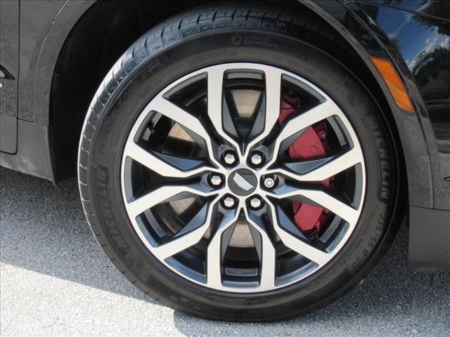 used 2022 Cadillac XT5 car, priced at $44,338