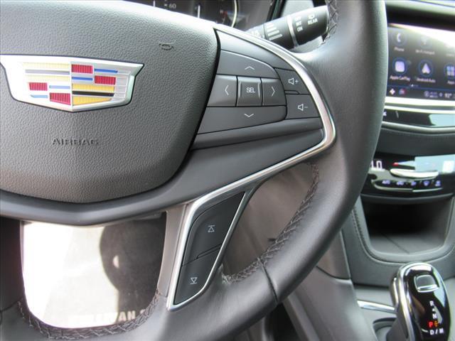 used 2022 Cadillac XT5 car, priced at $24,178