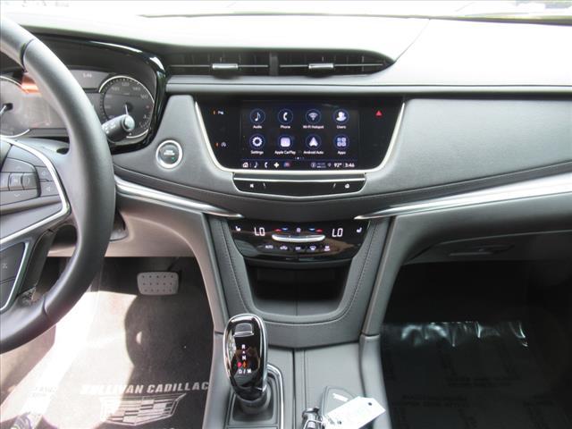 used 2022 Cadillac XT5 car, priced at $24,178