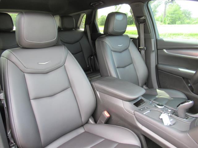 used 2022 Cadillac XT5 car, priced at $24,178