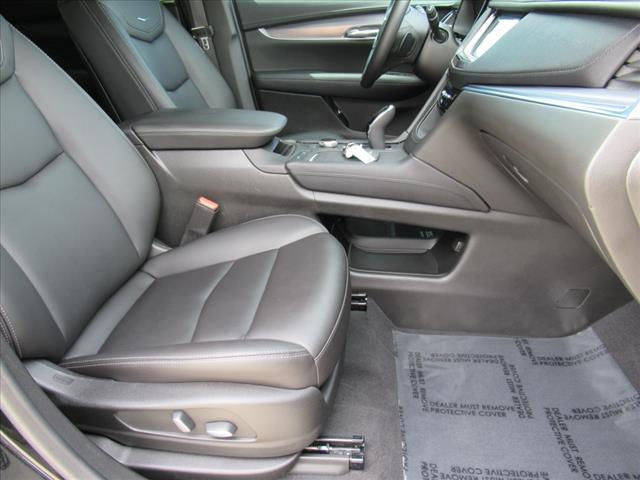 used 2022 Cadillac XT5 car, priced at $24,178