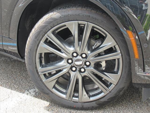 new 2025 Cadillac OPTIQ car, priced at $60,285