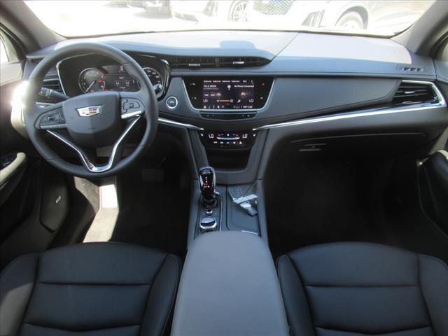new 2025 Cadillac XT6 car, priced at $54,410