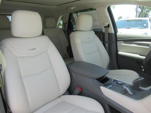new 2025 Cadillac XT5 car, priced at $62,160