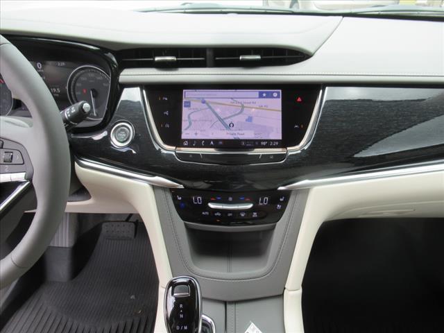 new 2025 Cadillac XT6 car