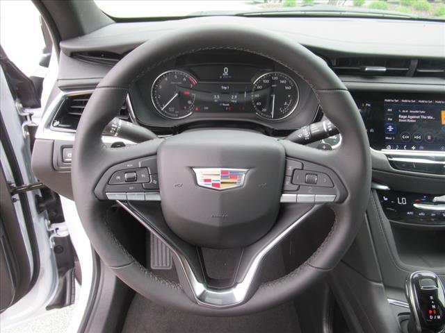 new 2025 Cadillac XT6 car, priced at $54,410