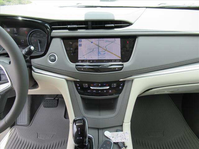new 2025 Cadillac XT5 car, priced at $62,160