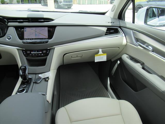 new 2025 Cadillac XT5 car, priced at $62,160