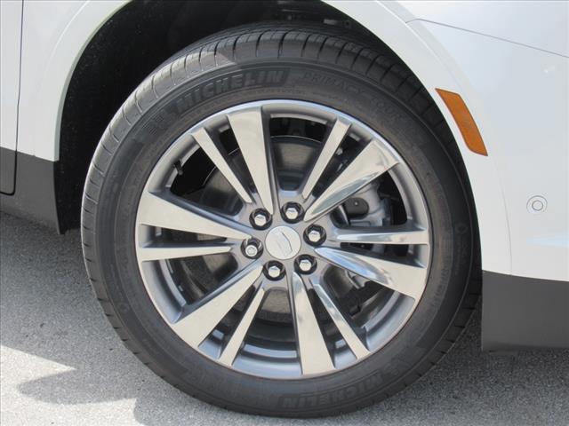 new 2025 Cadillac XT5 car, priced at $62,160