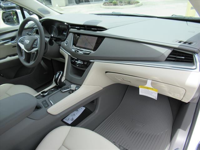 new 2025 Cadillac XT5 car, priced at $62,160