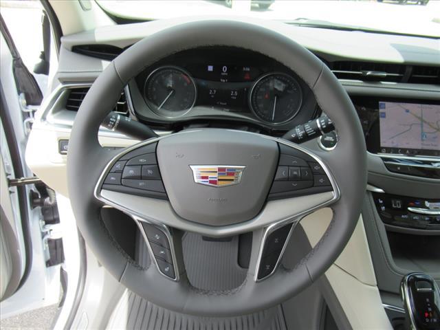 new 2025 Cadillac XT5 car, priced at $62,160
