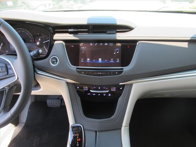 used 2017 Cadillac XT5 car, priced at $21,735