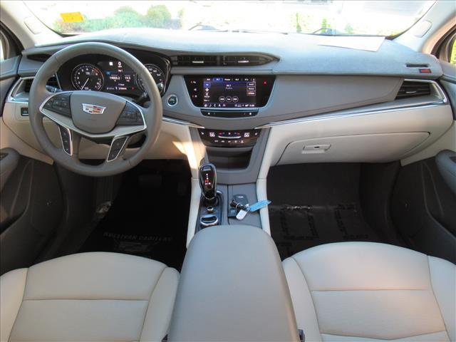 used 2022 Cadillac XT5 car, priced at $38,332