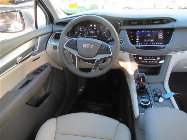 used 2022 Cadillac XT5 car, priced at $38,332