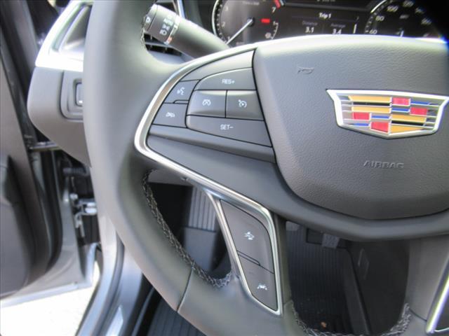 new 2025 Cadillac XT5 car, priced at $48,580