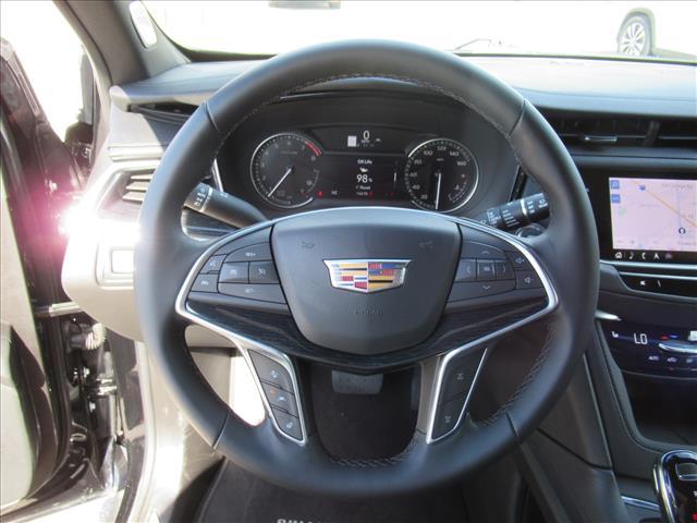 used 2025 Cadillac XT5 car, priced at $49,970