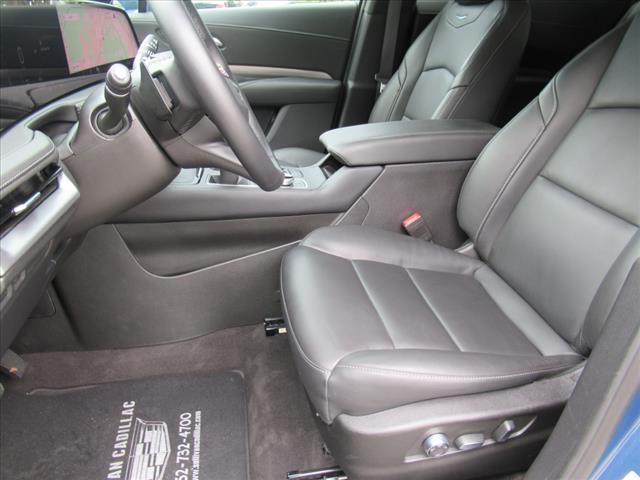 used 2025 Cadillac XT4 car, priced at $38,200