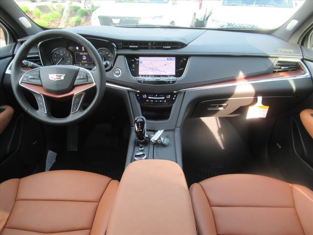 new 2025 Cadillac XT5 car, priced at $58,455