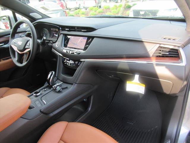 new 2025 Cadillac XT5 car, priced at $58,455