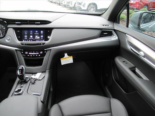 new 2025 Cadillac XT5 car, priced at $48,285