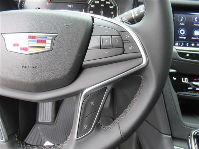 new 2025 Cadillac XT5 car, priced at $48,285