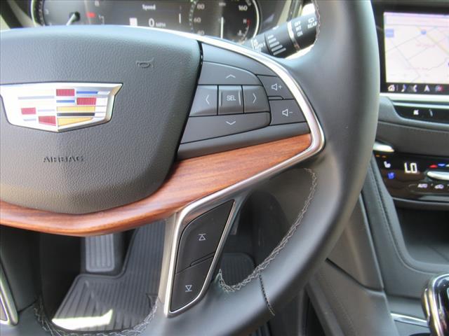 new 2025 Cadillac XT5 car, priced at $57,260