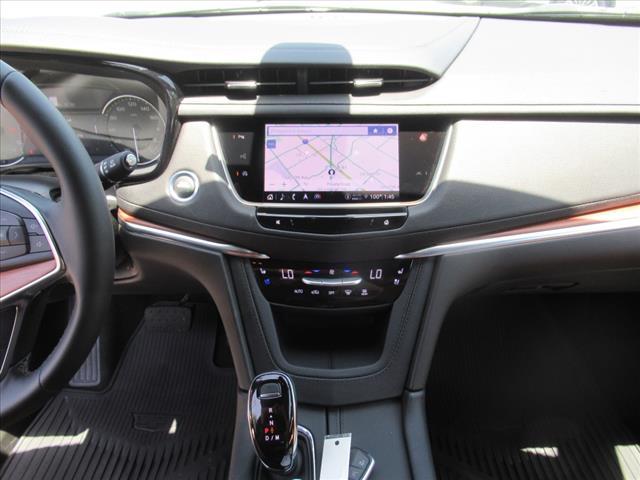 new 2025 Cadillac XT5 car, priced at $57,260