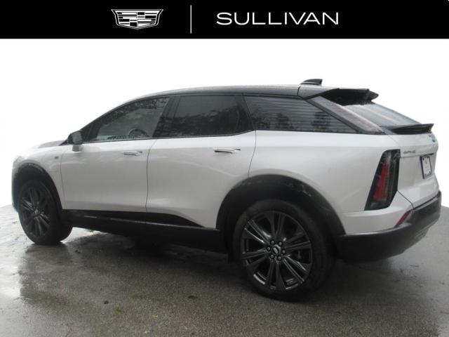 new 2025 Cadillac OPTIQ car, priced at $62,110