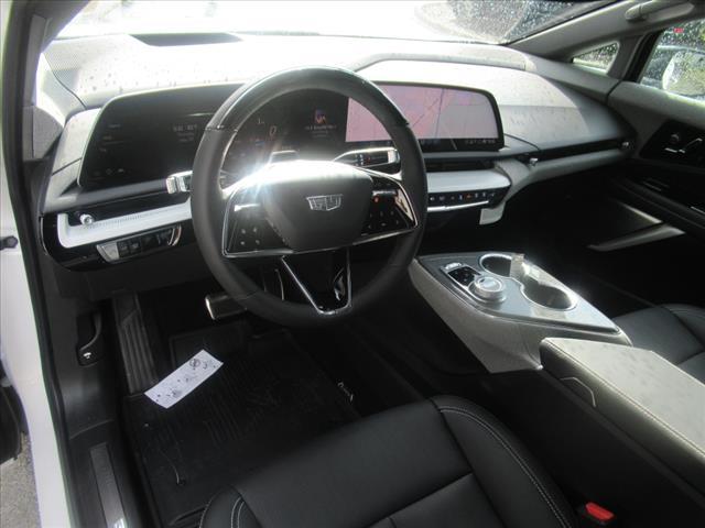 new 2025 Cadillac OPTIQ car, priced at $62,110