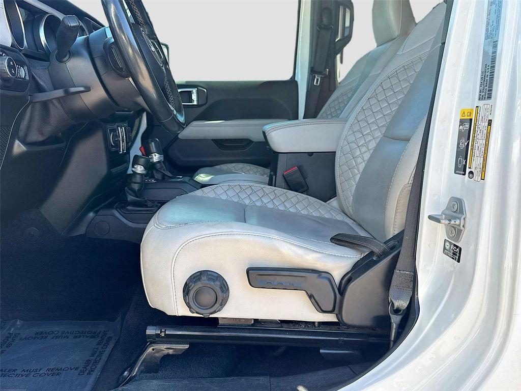 used 2021 Jeep Gladiator car, priced at $28,500