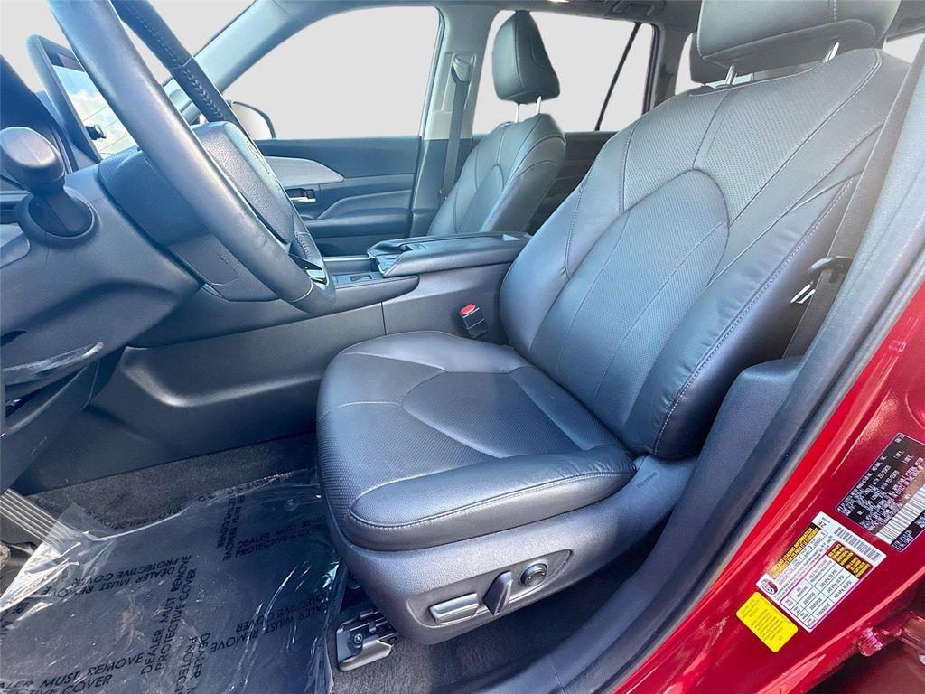 used 2024 Toyota Grand Highlander car, priced at $45,985