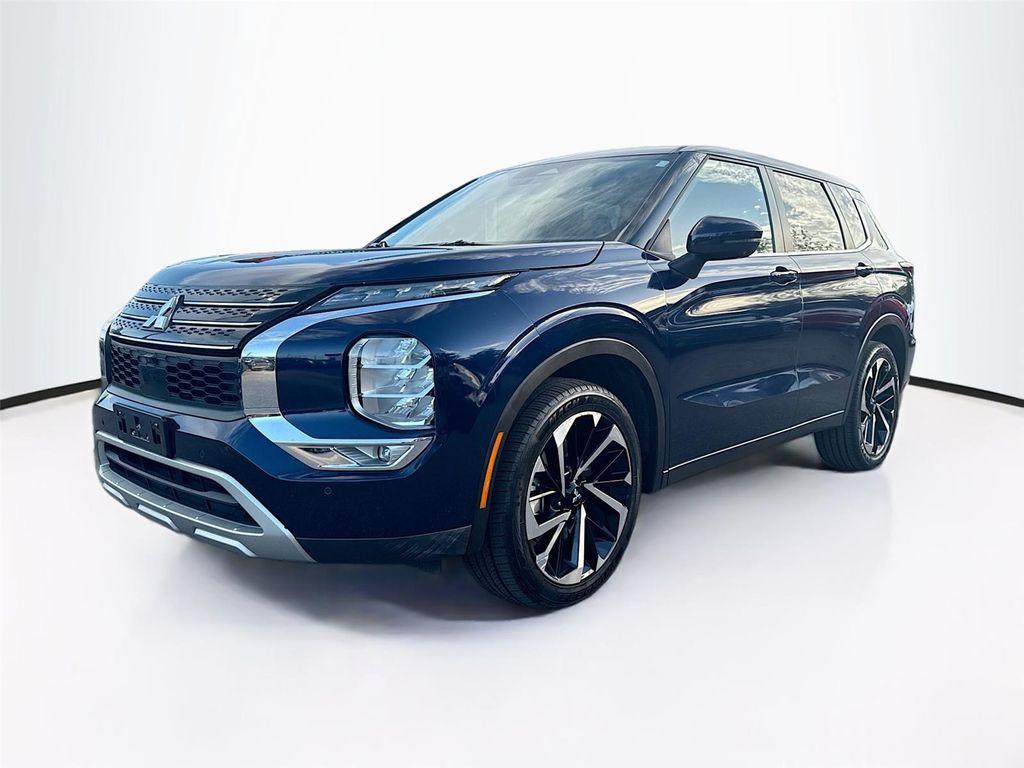 used 2024 Mitsubishi Outlander car, priced at $21,995