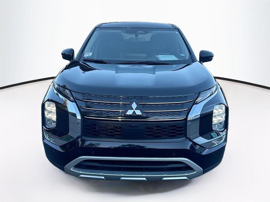 used 2024 Mitsubishi Outlander car, priced at $23,000