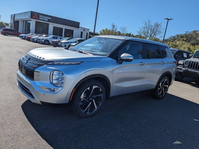 new 2024 Mitsubishi Outlander car, priced at $36,090