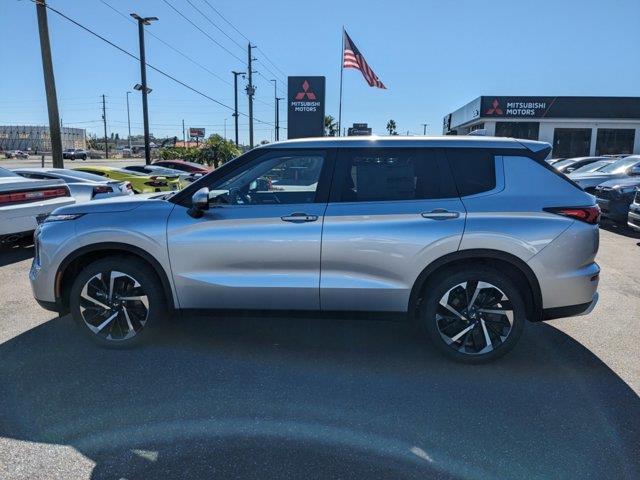 new 2024 Mitsubishi Outlander car, priced at $36,090