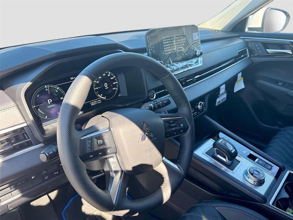 new 2025 Mitsubishi Outlander PHEV car, priced at $43,265