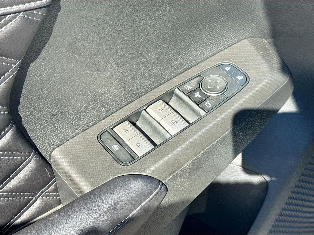 new 2025 Mitsubishi Outlander PHEV car, priced at $43,265