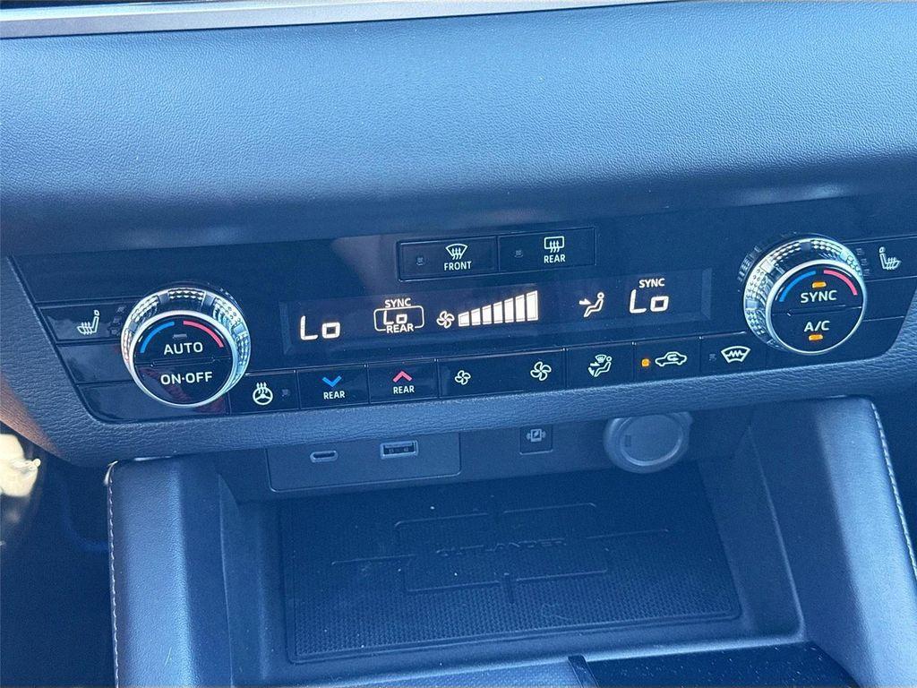 new 2025 Mitsubishi Outlander PHEV car, priced at $43,265