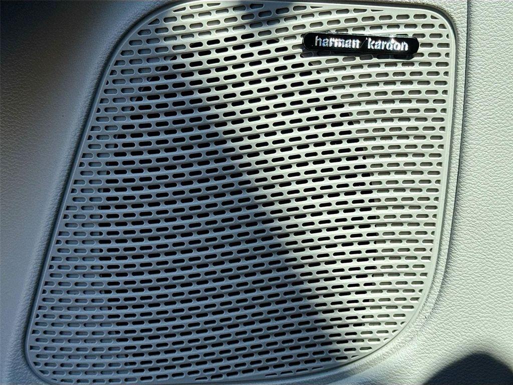 used 2020 Chrysler Pacifica Hybrid car, priced at $22,000
