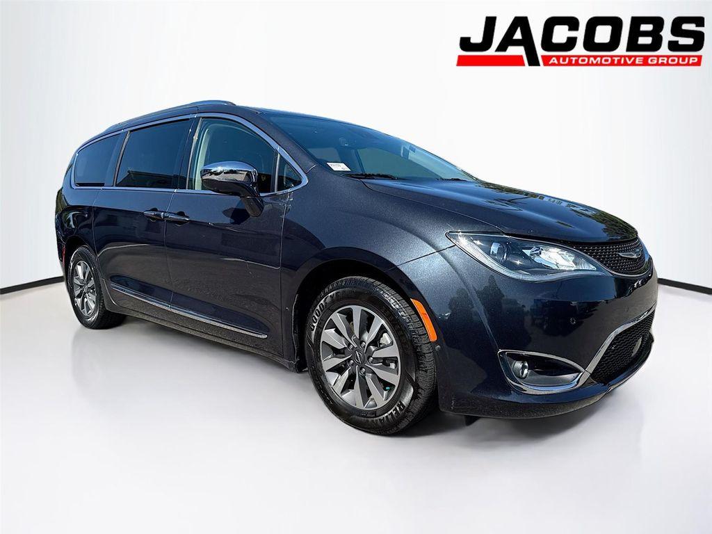 used 2020 Chrysler Pacifica Hybrid car, priced at $22,000