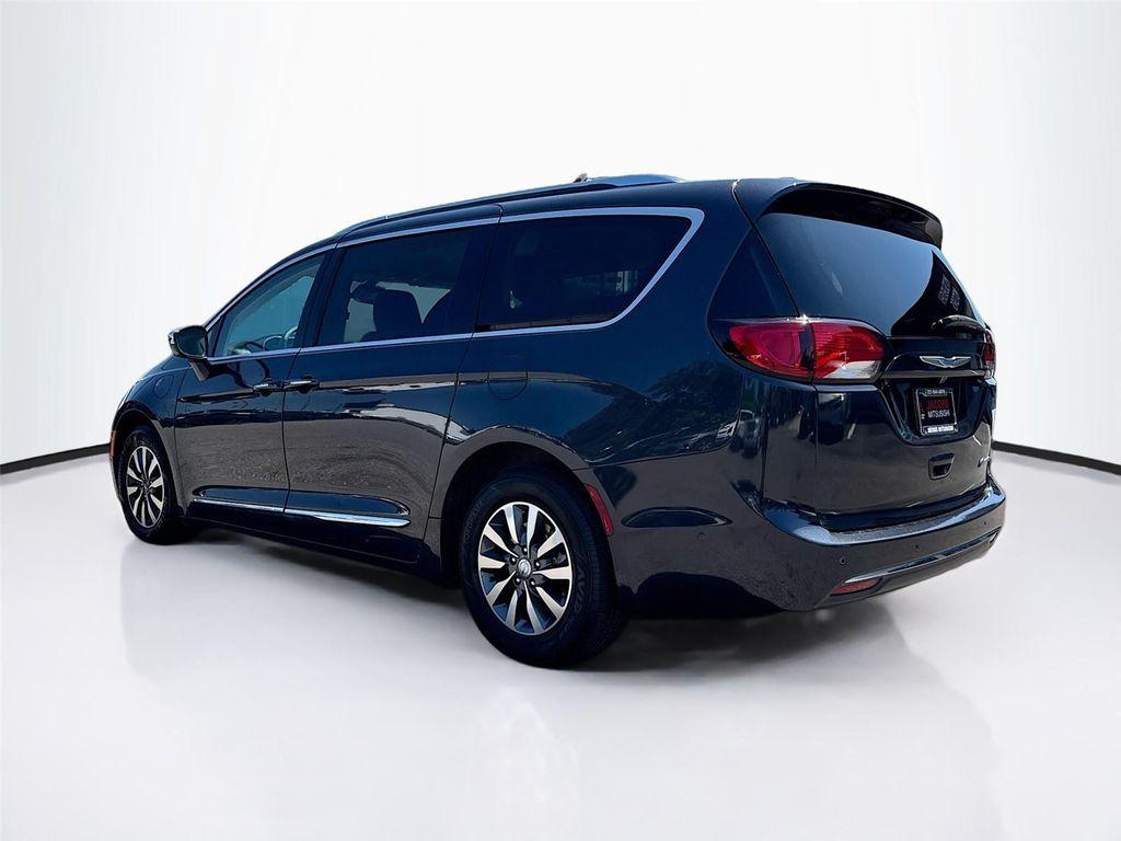 used 2020 Chrysler Pacifica Hybrid car, priced at $22,000