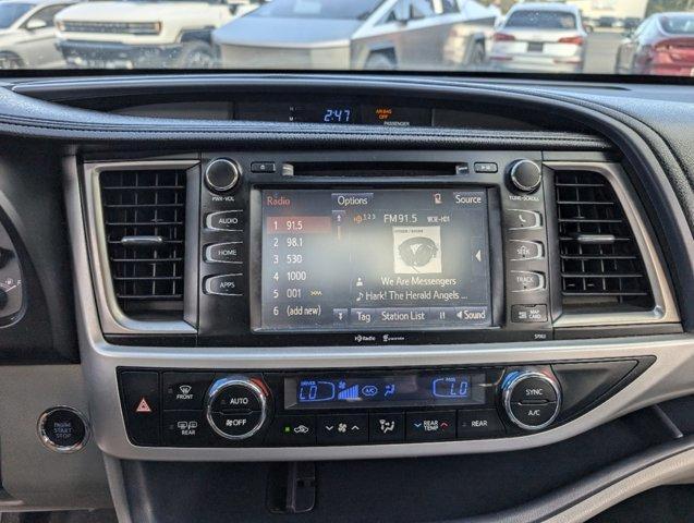 used 2015 Toyota Highlander car, priced at $17,995