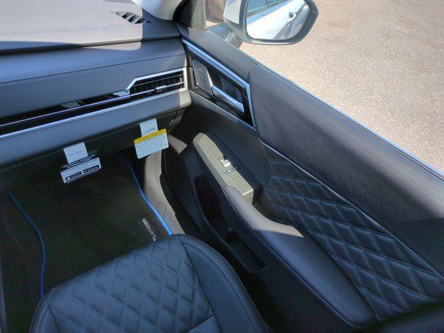 new 2025 Mitsubishi Outlander PHEV car, priced at $41,315