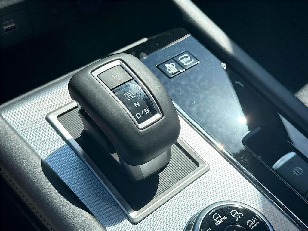 new 2025 Mitsubishi Outlander PHEV car, priced at $43,265