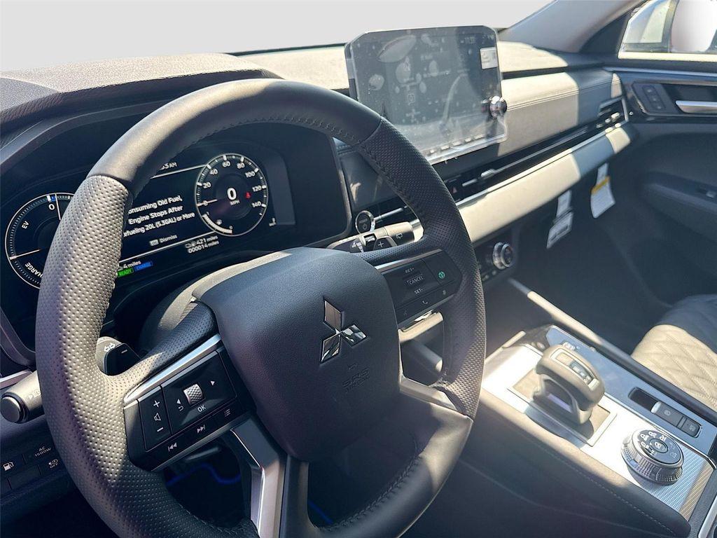 new 2025 Mitsubishi Outlander PHEV car, priced at $43,265