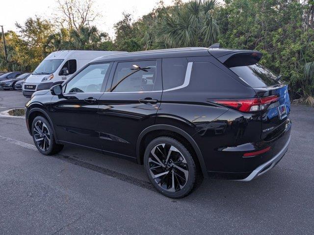 new 2024 Mitsubishi Outlander car, priced at $29,600