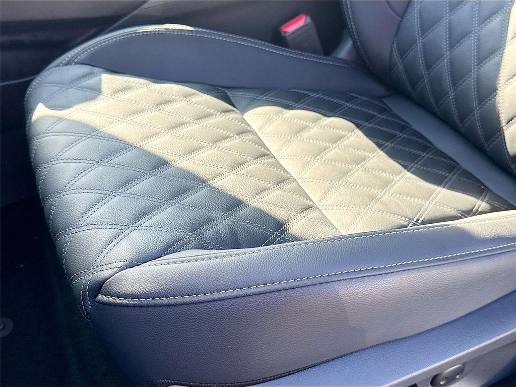 new 2025 Mitsubishi Outlander PHEV car, priced at $43,265