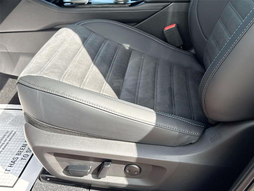 used 2025 Mitsubishi Outlander car, priced at $29,800